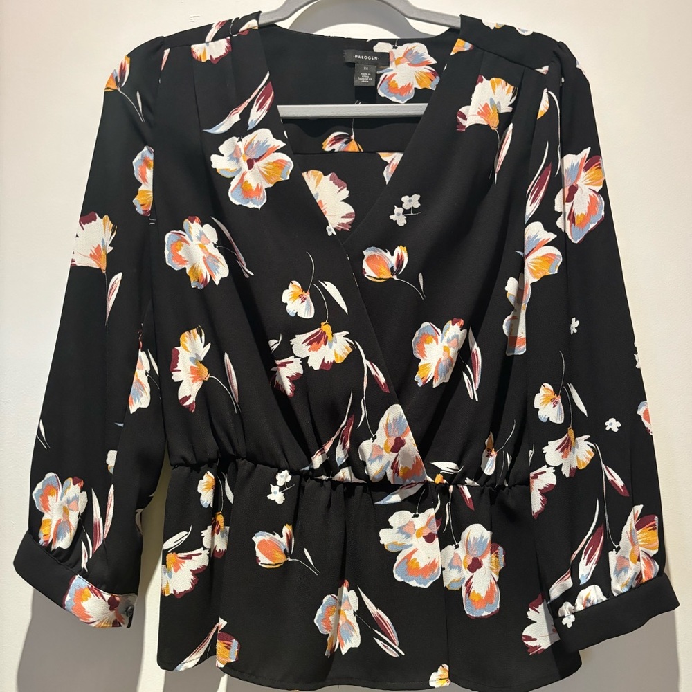 Halogen black and floral top